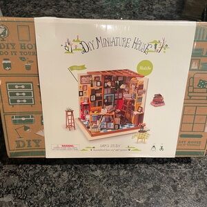 Rolife DIY Miniature House Kit Sam’s Study 3D Puzzle NIB